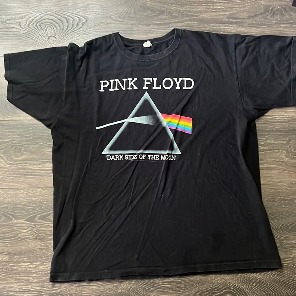 Mens XL Pink Floyd Tshirt